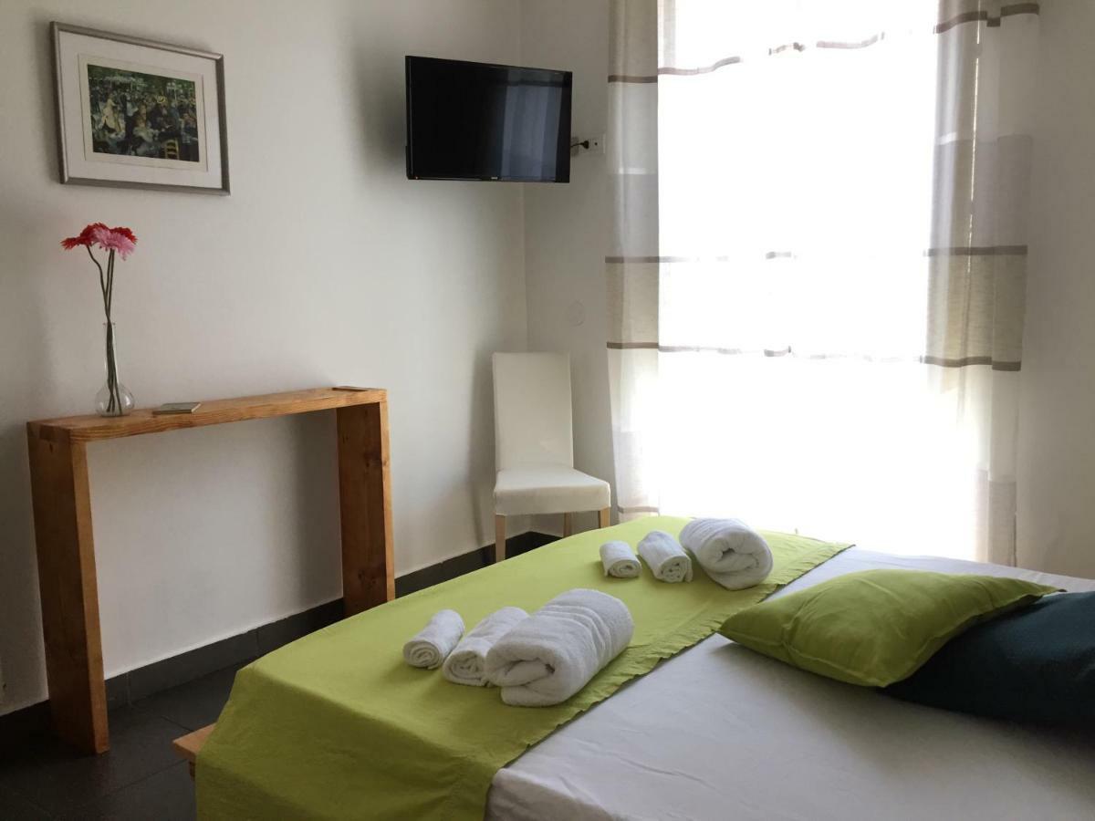 Four Rooms Κατάνια Εξωτερικό φωτογραφία